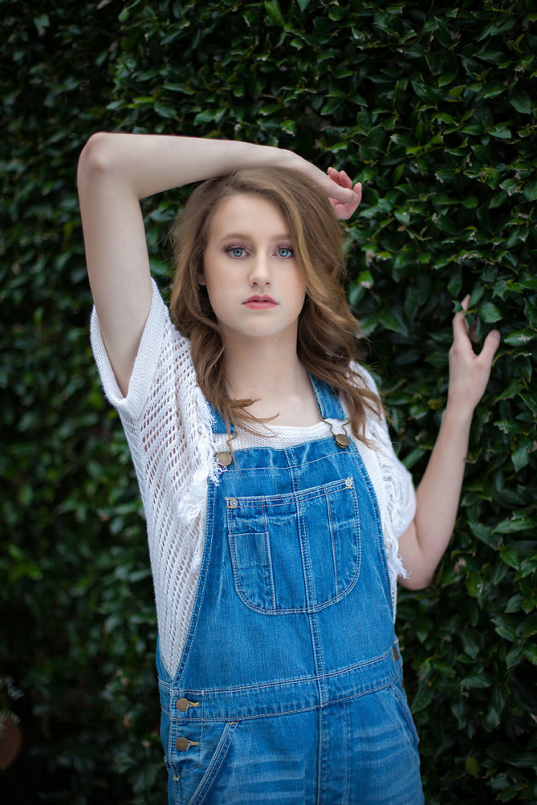 Senior portraits in Dallas Arboretum by Shea Mayberry Photography