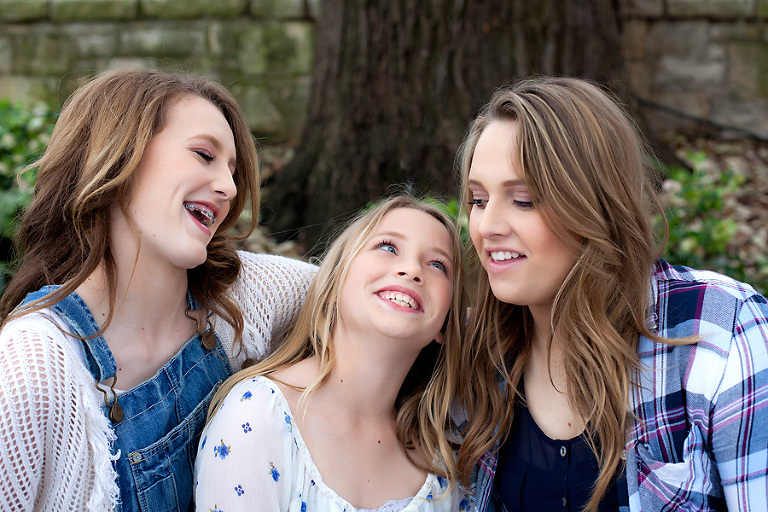 sisters-portraits-shea-mayberry-photography-3