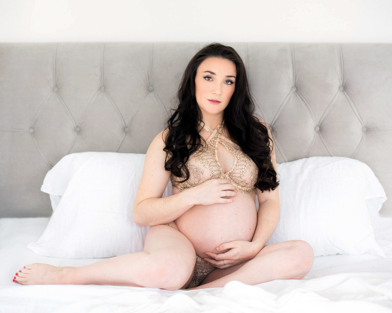 Dallas maternity boudoir photography by Shea Mayberry 