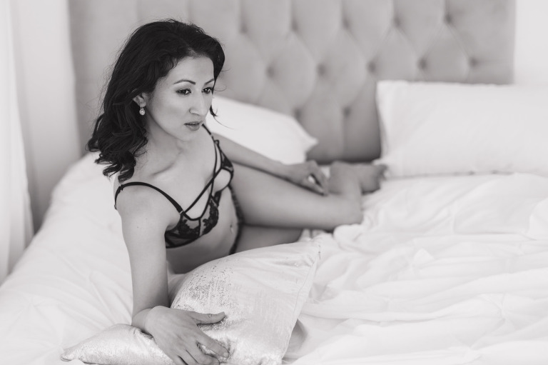 Boudoir photos in luxury lingerie | Dallas