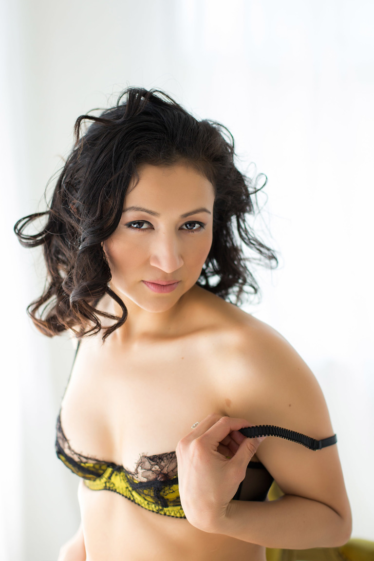 Boudoir photos in luxury lingerie | Dallas